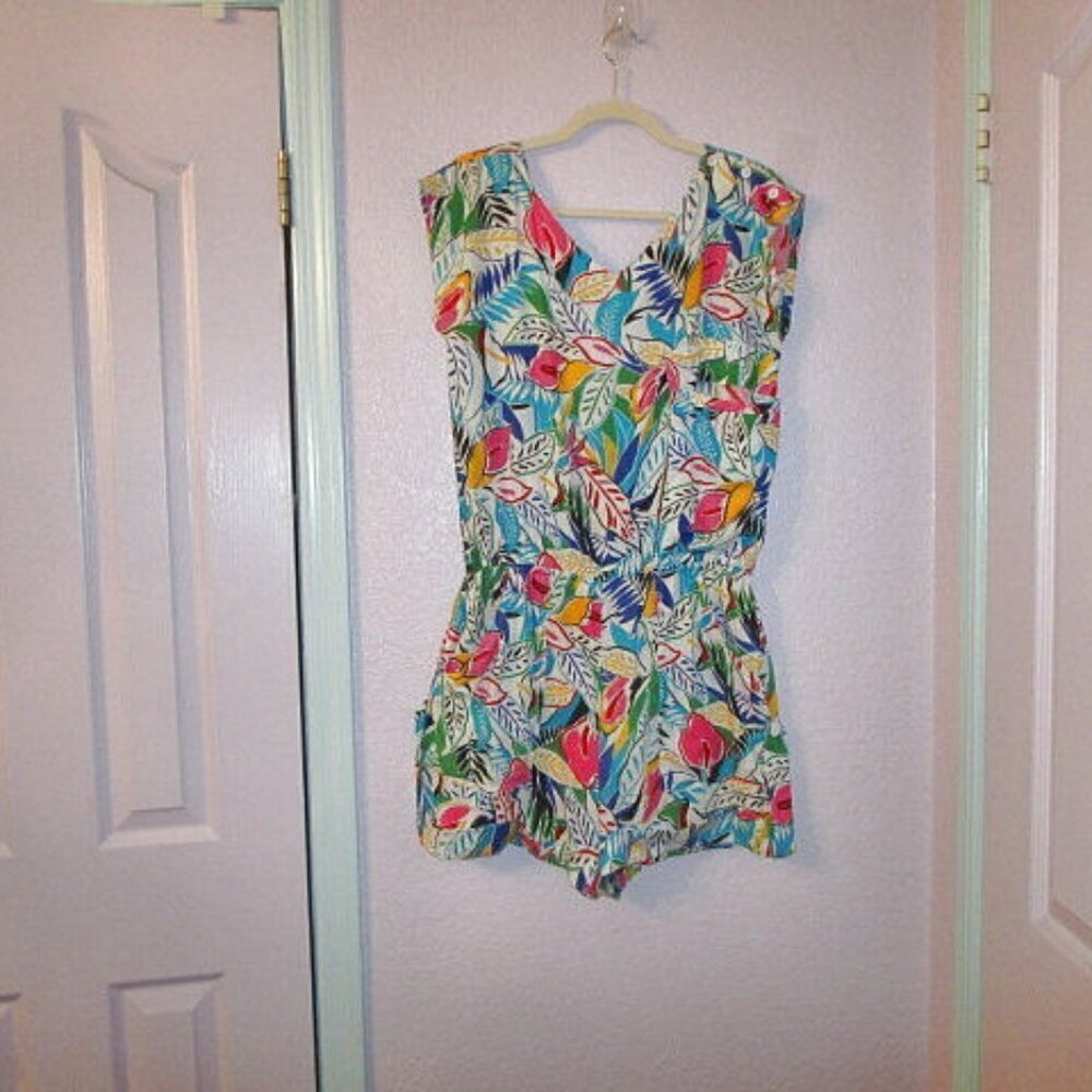 Vtg Y2K Gypsy Romper Size S Pockets Floral Shorts Sleeveless Hippie Boho 90s EUC